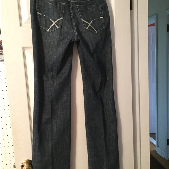 Jeans - Picture 2 of 3